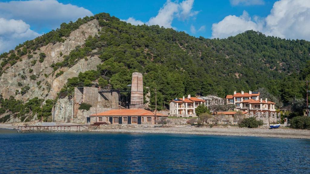 Kaminos Resort Límni エクステリア 写真