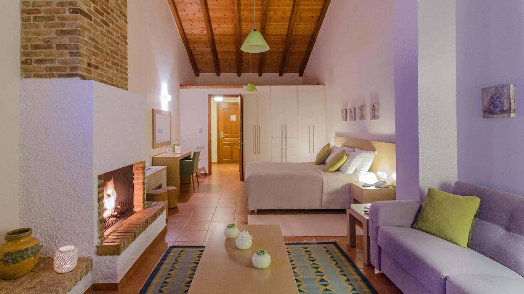 Kaminos Resort Límni エクステリア 写真